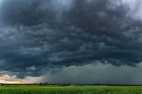 How to Become a Backyard Meteorologist With a Few Simple Tools