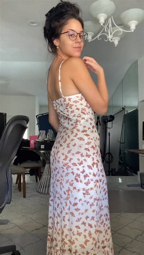 Snarky Jay as Wonder Woman : r/cosplaygirls