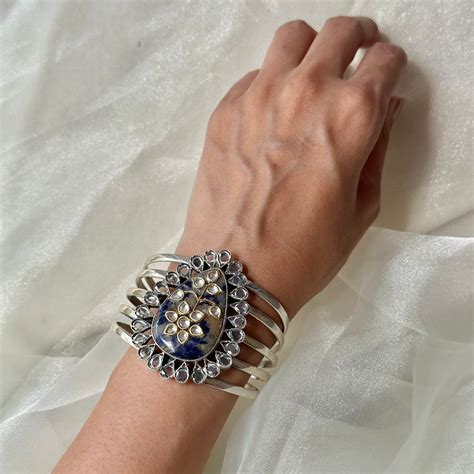 Eterno India - Modern Indian Heirloom