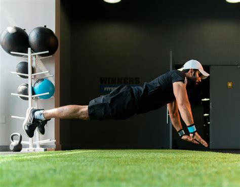 Plyo Push Ups: How To, And 5 Best Types For Explosive Power