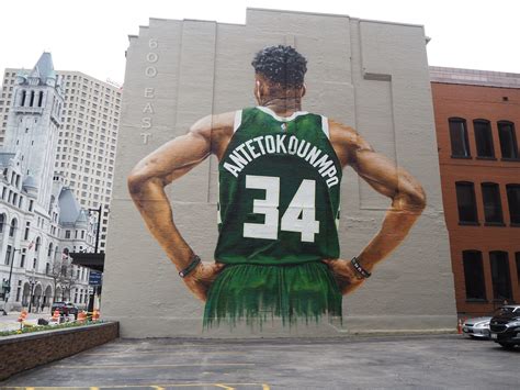 New Giannis Mural Completed » Urban Milwaukee