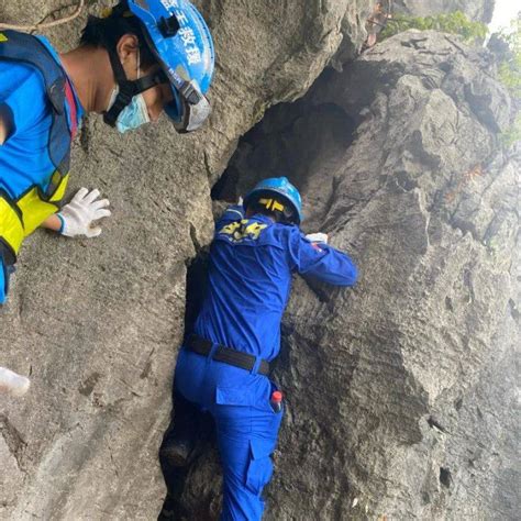 桂林一学生在山上失联，搜救至深夜仍未找到！_蓝天救援队