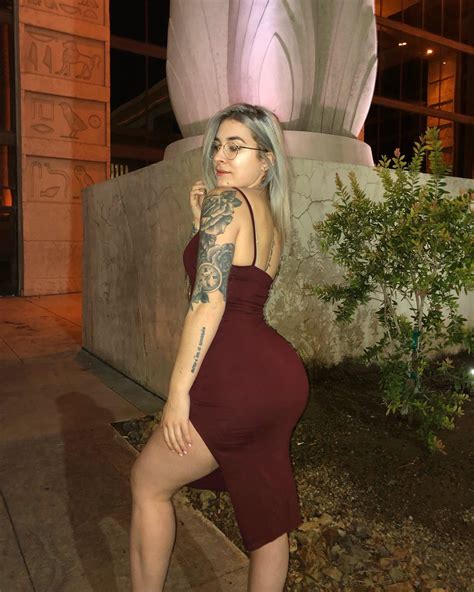Jen Bretty : r/tightdress