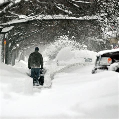 Lake-Effect Thundersnow Hits Buffalo, New York - News