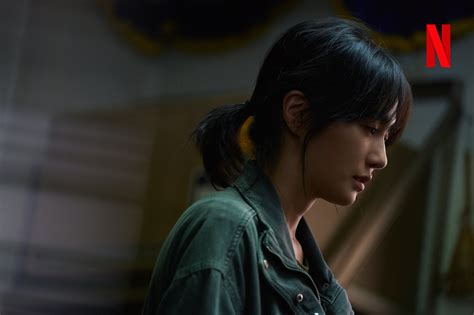 Lee Jung Jae, Yim Si Wan, Kang Ha Neul, Park Gyu Young, And More Fight ...