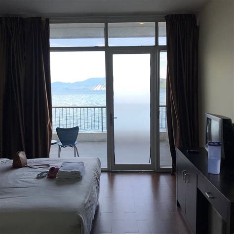 TIARA BUNGA HOTEL & VILLA (Samosir Island, Sumatra) - Hotel Reviews ...