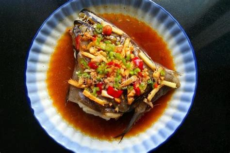 【海鲜锅焗黑头鱼的做法步骤图，怎么做好吃】泡椒雪碧_下厨房
