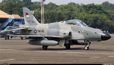 TT-0210 TNI Angkatan Udara (Indonesian Air Force) British Aerospace Hawk T.Mk 200 Photo by Billy ...