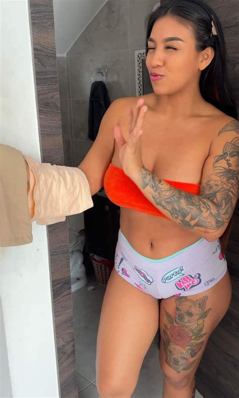 Karo_Vargas : r/GirlsHots2024