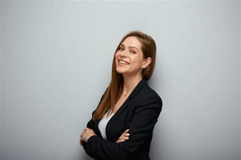 Business Women Facebook Profile Picture 的图像结果