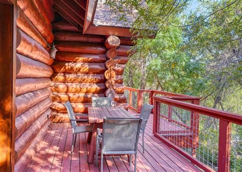 Burnet, Texas United States - Heroes Hideaway | Log Country Cove