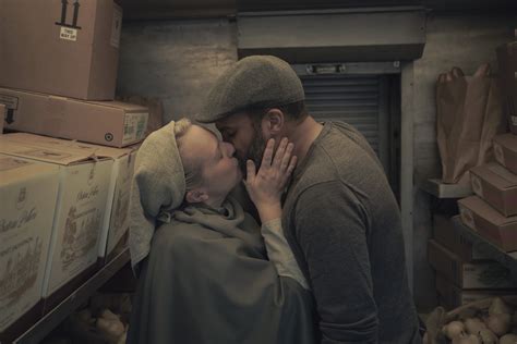 Particle News: ‘The Handmaid’s Tale’ Intensifies as Jezebel’s Massacre ...