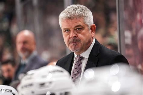 Los Angeles Kings fire head coach Todd McLellan