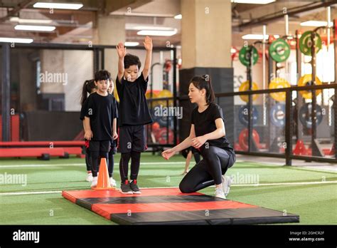 Children Exercise Class 的图像结果