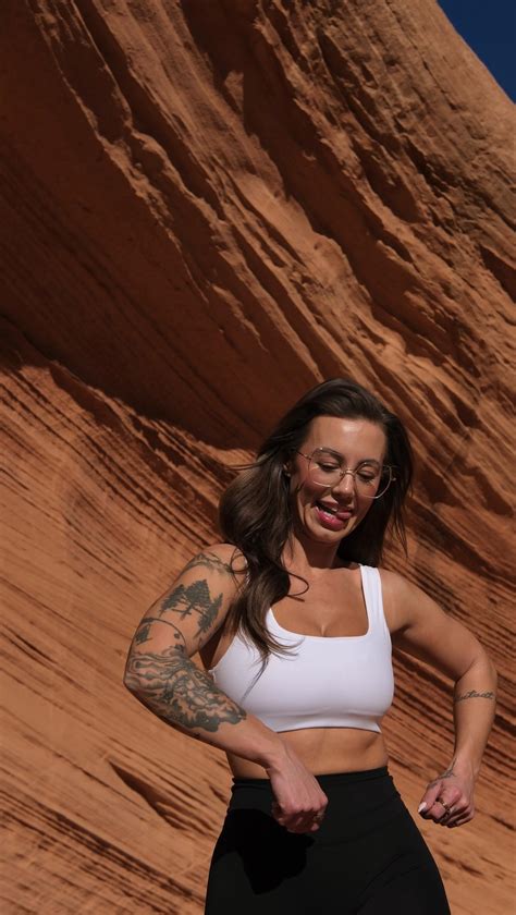 Maddison Noel | Fitness Coach | Crush your workouts, go outside, drink your water, be kind ...