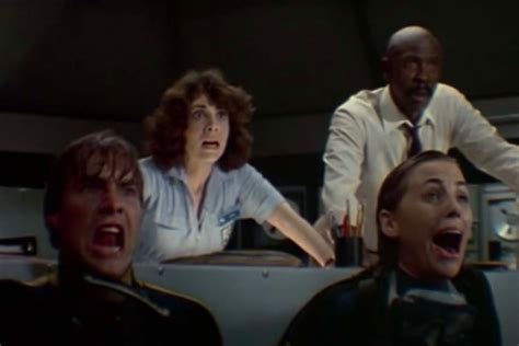 Jaws 3 Exploding Shark 的图像结果