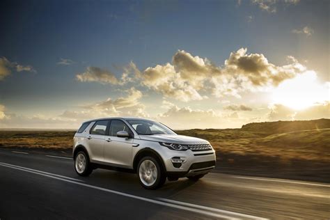 Land Rover Discovery Sport HSE Luxury Review 2015