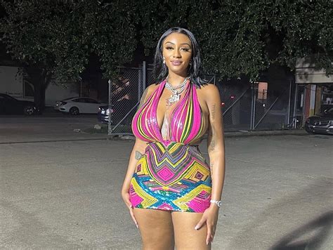 American Igbo babe made N80 million in 2 months on Onlyfans (Photos)