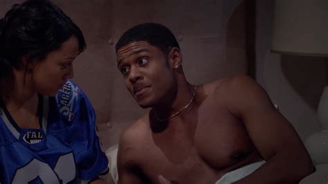ausCAPS: Pooch Hall shirtless in The Game 1-08 "The Trey Wiggs Episode"