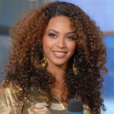 Ways To Style Curly Hair by Ways To Style Naturally Curly Hair Bakuland Ways To Style Curly Hair