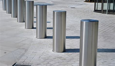 What is the Life Expectancy of a Steel Bollard? - Trusted China ...