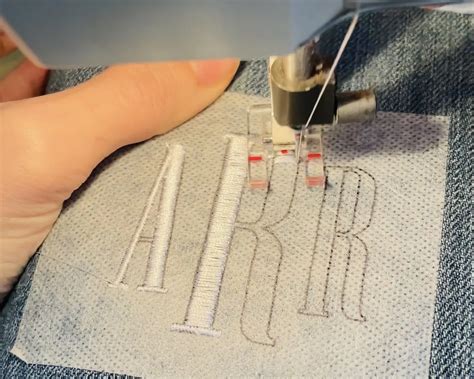 How to Embroider Using a Computer 的图像结果