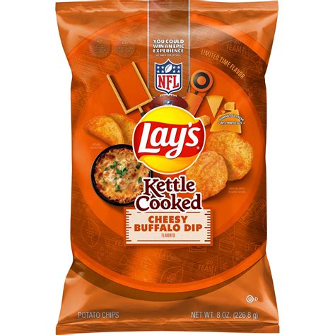 Lay's Kettle Cooked Cheesy Buffalo Dip Snacks, 8 oz Bag - Walmart.com
