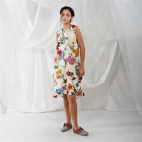 Hana Slip Dress – Yavi Eshop