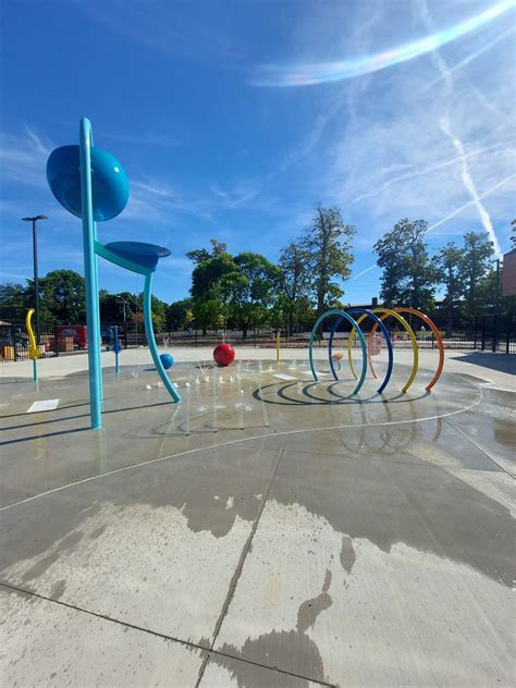 DEACONESS AQUATIC CENTER - Landmark Aquatic