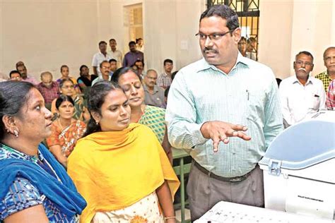 Stick to vehicle limit or will lose campaign permission: EC