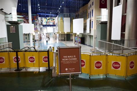 Primm, once an affordable casino mecca for L.A., is now a ghost town ...