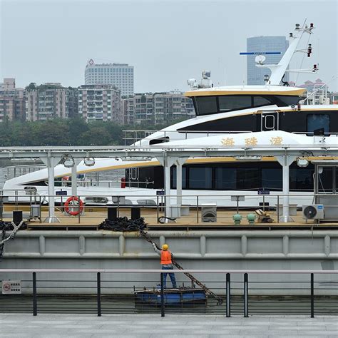 How to get to Pazhou from Hong Kong International Airport (HKIA) | Cathay