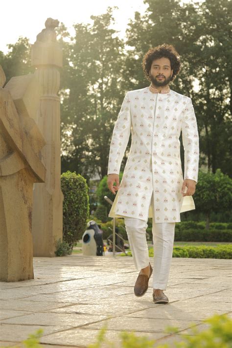 Buy Wedding Sherwani Collection Online | Ethnic Wear – Page 2 – HILO DESIGN