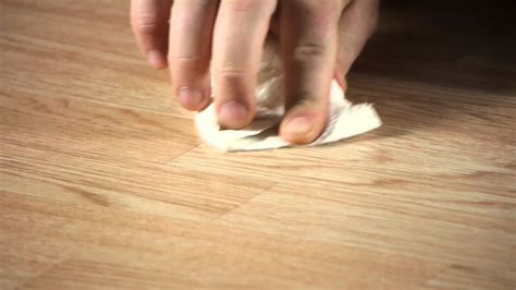 How To Remove Scratches From Laminate Flooring - Tolakd
