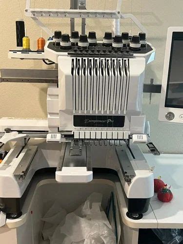 PR1000e Embroidery Machine 的图像结果