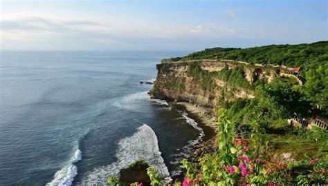 Uluwatu Temple: A Tour Guide To The Incredible Bali Sea Temple