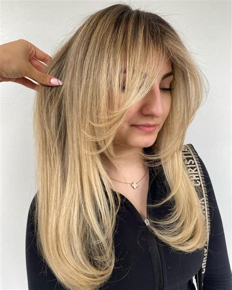 Want To Add A Touch Of Glamour To Your Long Locks? These 26 Face ...