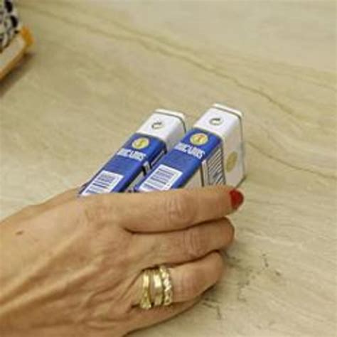 Altadis responde a Philip Morris y baja precios en todas sus marcas ...