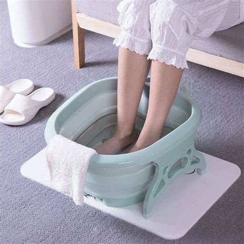 AIWANTO Collapsible Foot Soaking Bath Basin with Massage Roller | Large ...