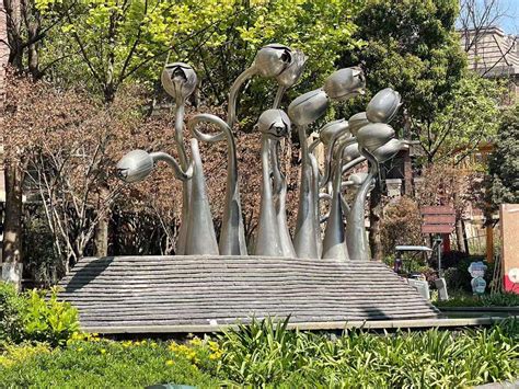 全国厂家可批发雕塑厂直发城市雕塑不锈钢造型-万花筒优品