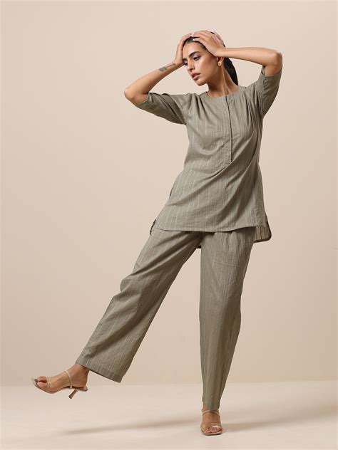 Cotton Olive Green Short Co-Ord Set – trueBrowns