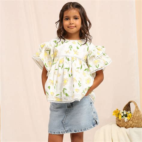 Voluminous Top With Lace Details - Light Yellow – MyMilestones