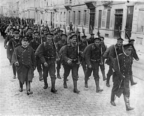 World War I – The war in the west, 1914 | Britannica – DAVE DOES HISTORY