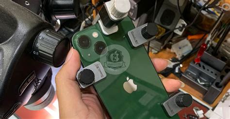 Penyebab Layar LCD iPhone Bergaris - Electro Mobile Apple Repair ...