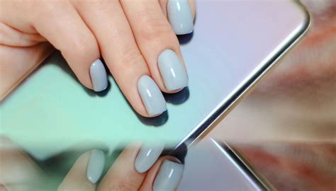 Blue Nail Theory Is Taking Over TikTok, But Is it Real? - NewBeauty