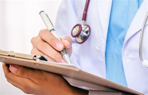 Doctor की बड़ी लापरवाही आई सामने, बाएं पैर में फ्रैक्चर था लेकिन ऑपरेशन ...