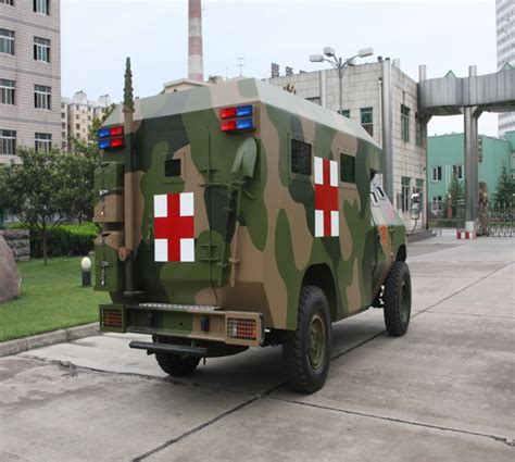 装甲救护车右后45°-装甲医疗救护车-陕西宝鸡专用汽车有限公司