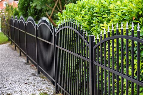 20 Cheap Fence Ideas From Designer Spaces