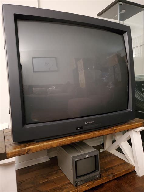 2000s Tv Set
