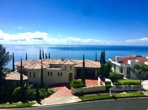 Hawaii Loa Ridge Homes and First Impressions